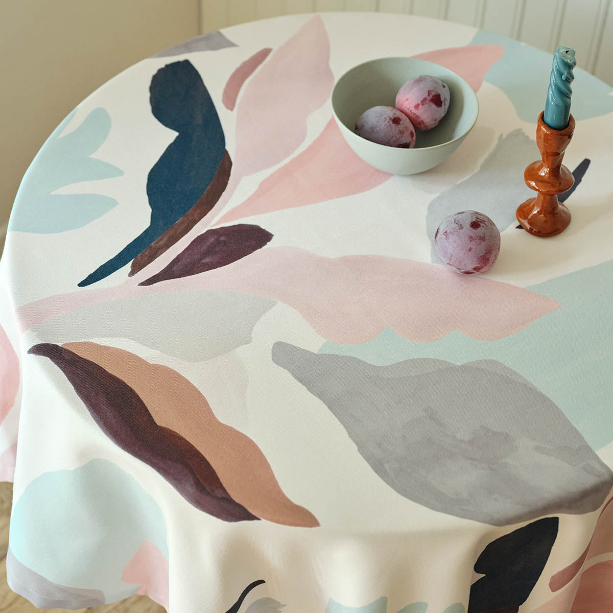 おしゃれなテーブルクロス通販｜北欧・シンプルデザイン多数