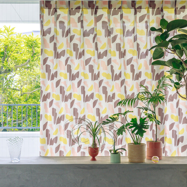 Shapes  カーテン  ペールピンク グレー