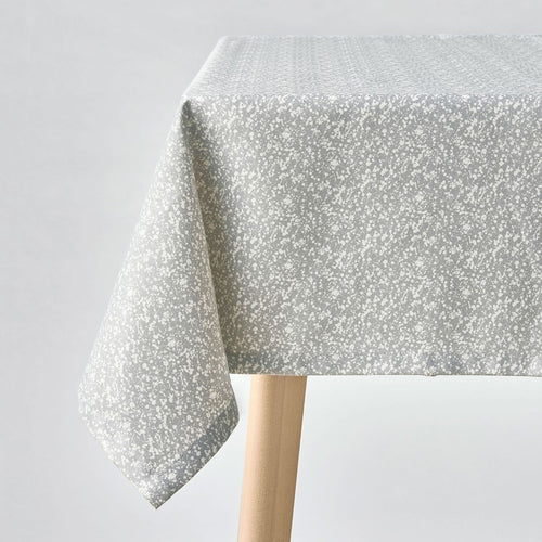 凛とした冬の空気感を表現したスノーグレーの北欧テーブルクロス｜Landskap スノーグレー