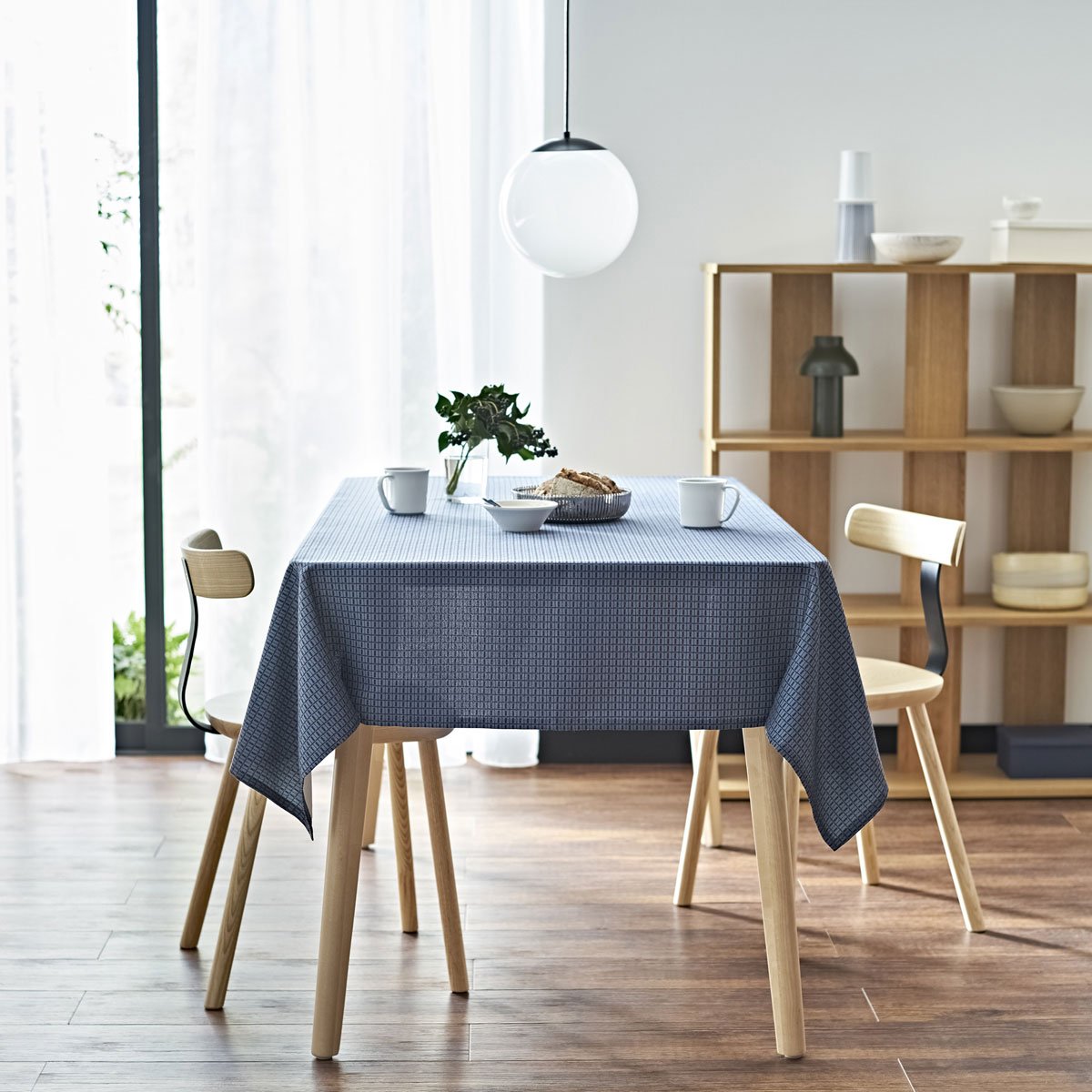 Pierre Charpinデザイン Grid テーブルクロス ブルーグレー – トレファ